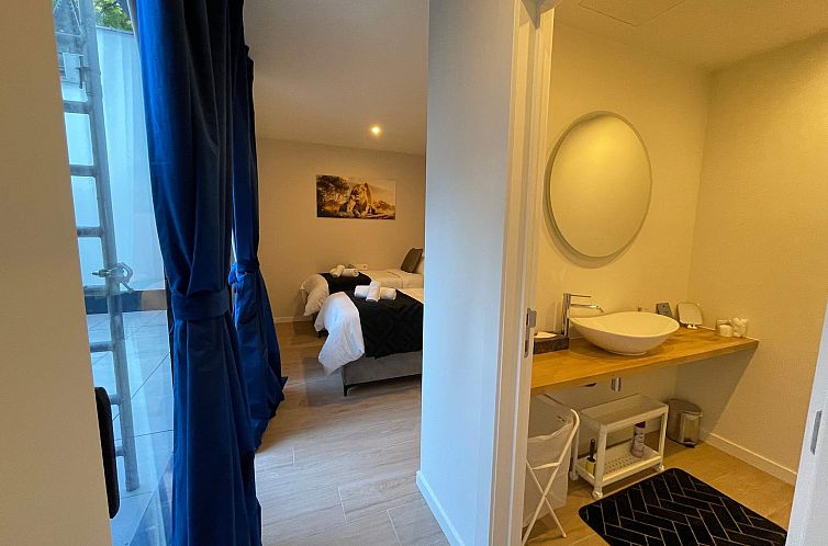 One Lux Stay Near Antwerp Central Grande Deluxe 3 bedroom su