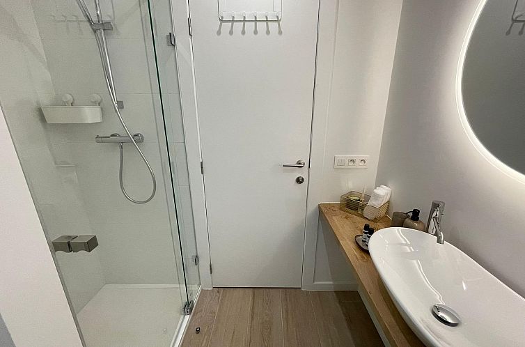 One Lux Stay 3BR / 2BA Antwerp near Central Station