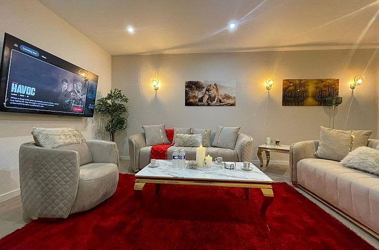 One Lux Stay 3BR / 2BA Antwerp near Central Station