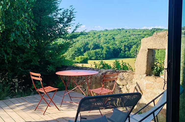 Huisje in Bussières