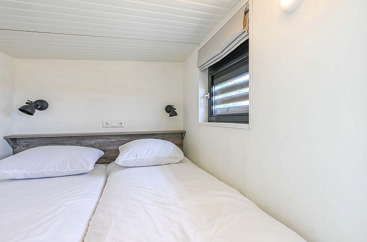Vrijstaande woning in Hollum