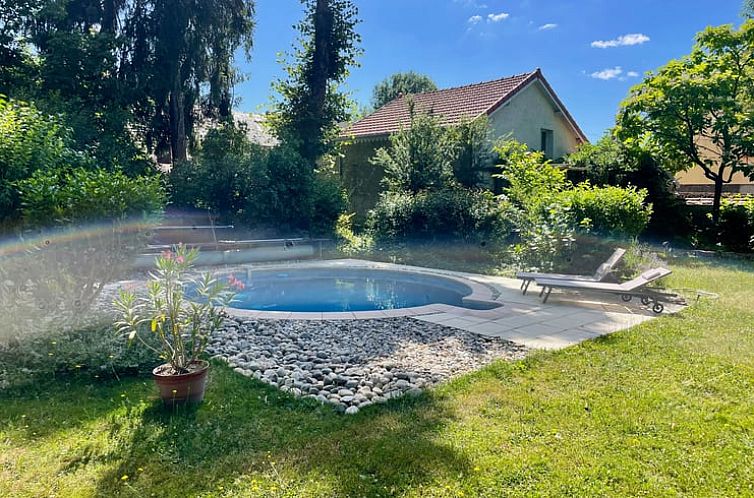 Vakantiehuisje in Lucenay-L'évêque