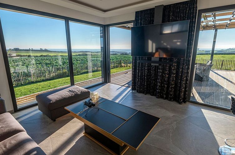 Vakantiehuis Villa mit Meerblick und privatem Spa - les gît