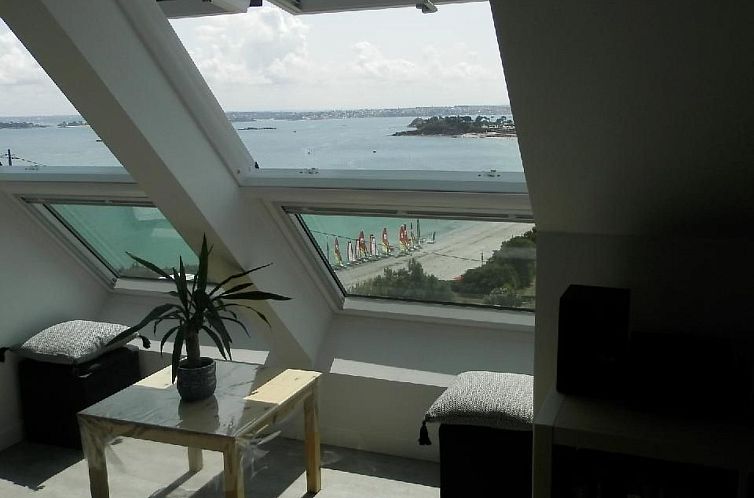 Appartement "Tromeal Lasalle" blick auf das Meer. Mit 4 Ster