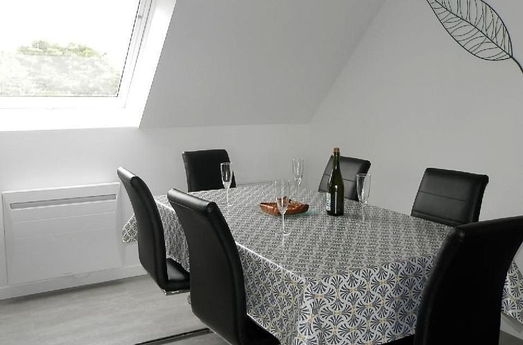 Appartement "Tromeal Lasalle" blick auf das Meer. Mit 4 Ster