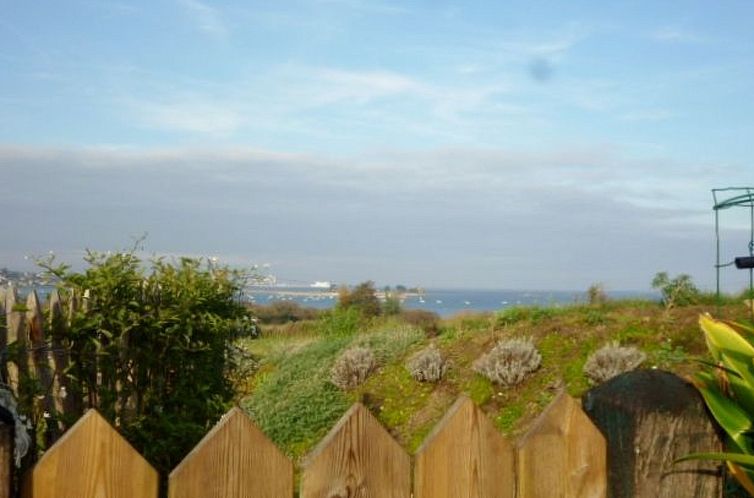 Vakantiehuis "Ty Saoson" mit Blick auf das Wasser