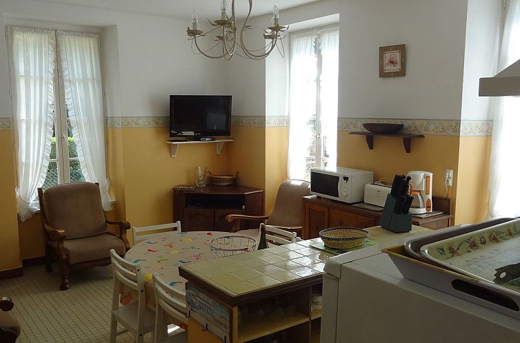 Appartement Apartment mit privater Terrasse am Fluss