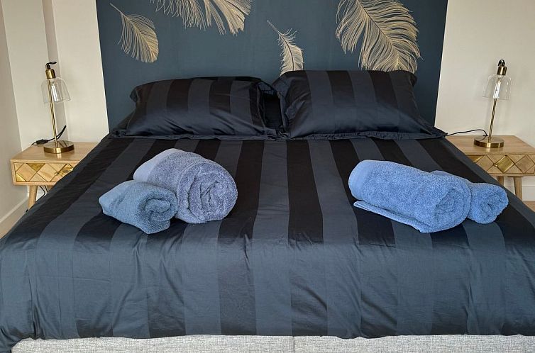 Vakantiehuis Große Villa am Meer mit privatem Spa Bereich