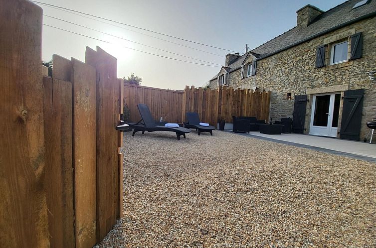 Vakantiehuis 50 ml vom Meer entfernt. Plouneour Trez