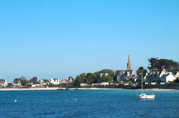 Vakantiehuis 50 ml vom Meer entfernt. Plouneour Trez