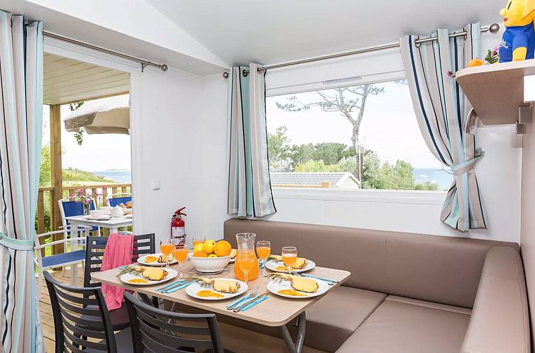 Standard Wooden Mobile Home - 2 bedrooms + Integrated