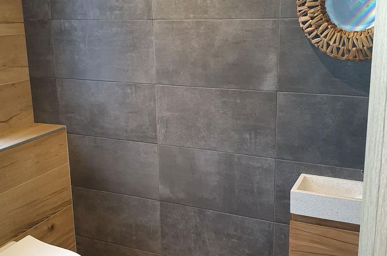Vakantiehuis neues Haus in Meeresnähe mit beheiztem Pool