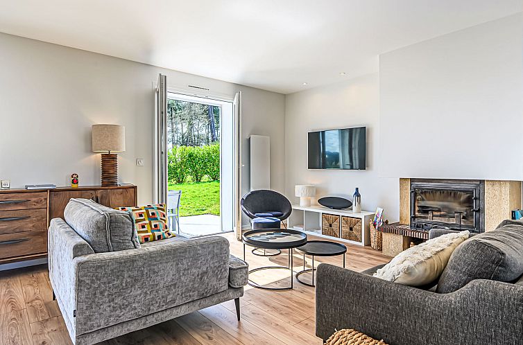 Vakantiehuis La Tour Bourgerel avec piscine