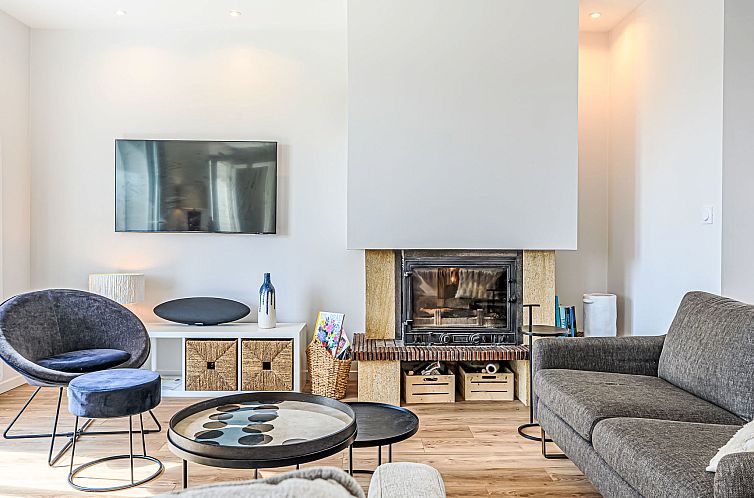 Vakantiehuis La Tour Bourgerel avec piscine