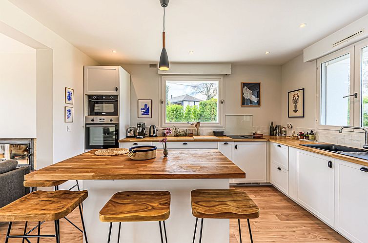 Vakantiehuis La Tour Bourgerel avec piscine