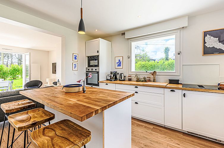 Vakantiehuis La Tour Bourgerel avec piscine