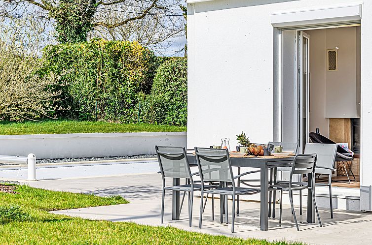 Vakantiehuis La Tour Bourgerel avec piscine
