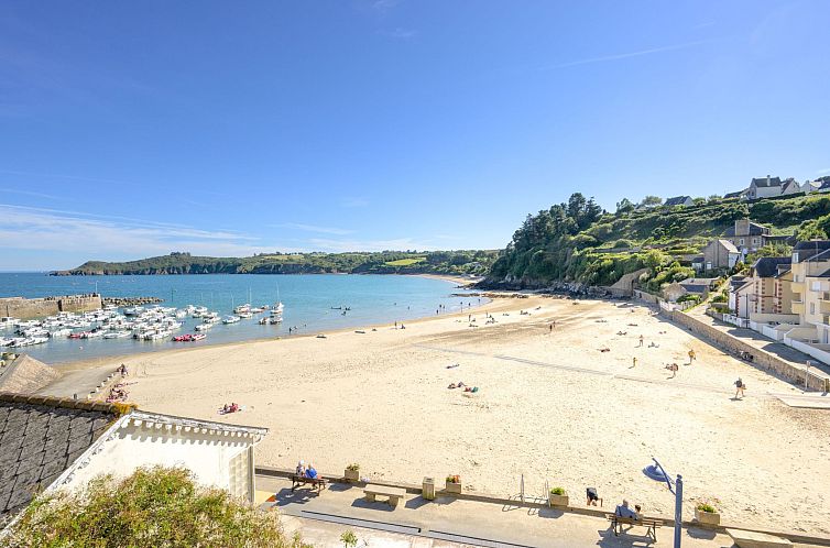 Vakantiehuis Villa "Ker House" mit Blick auf das Wasser