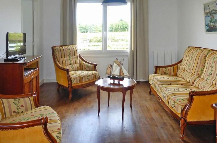Vakantiehuis Tolles Ferienhaus in Esquibien mit Großem Gart