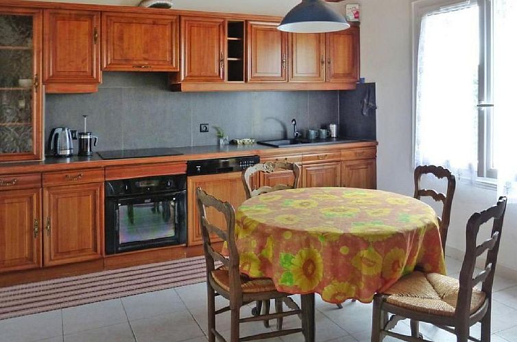Vakantiehuis Tolles Ferienhaus in Esquibien mit Großem Gart