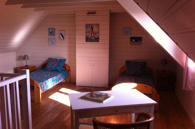 Vakantiehuis Tolles Ferienhaus in Esquibien mit Großem Gart