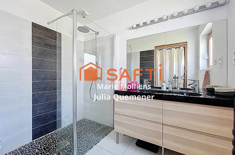 Vrijstaande woning in Saint-Pabu
