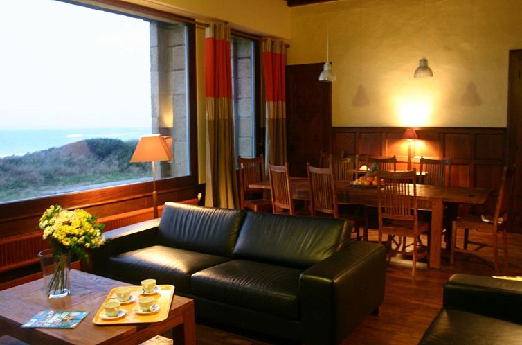Vakantiehuis Ferienvilla mit Blick auf das Wasser