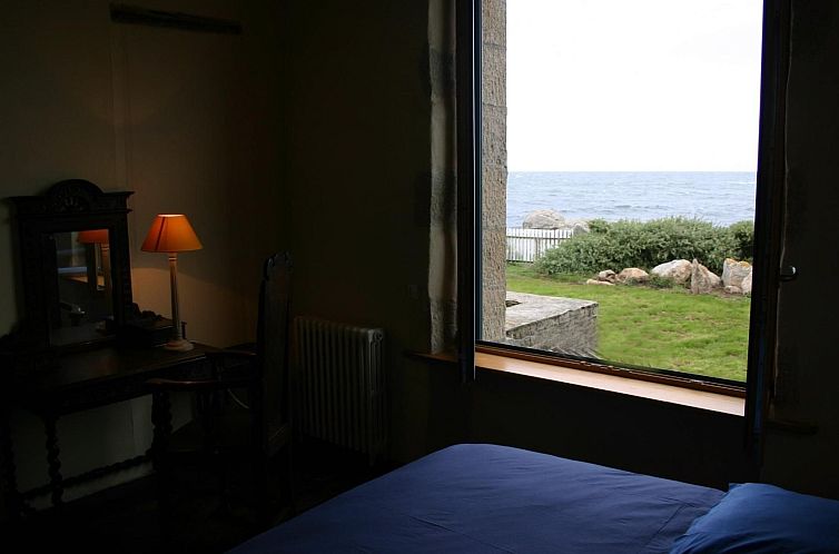 Vakantiehuis Ferienvilla mit Blick auf das Wasser