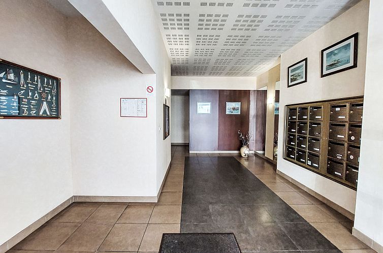 Appartement T2 avec balcon,calme et près du port