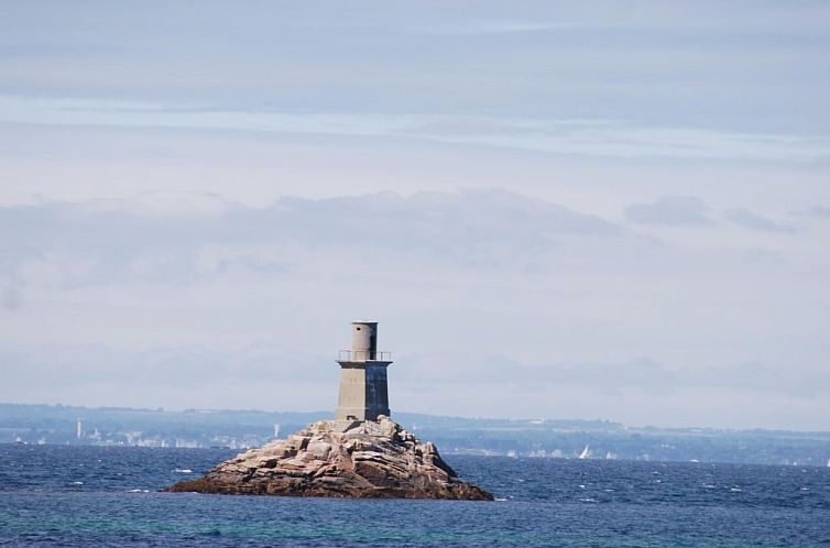 Vakantiehuis Villa mit großem Grundstück direkt am Mer