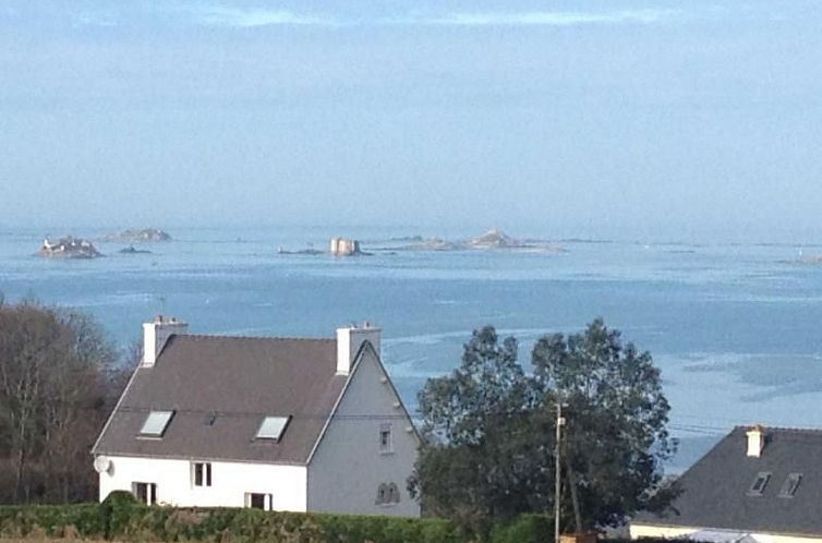 Vakantiehuis Villa "Cobalan" mit Blick auf das Wasser