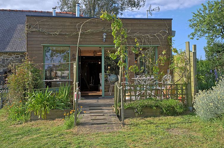 Guest house 04168801 - Holiday property Brittany - Vakantiehuis Wood love Home