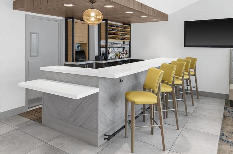 Hilton Garden Inn Queens/JFK