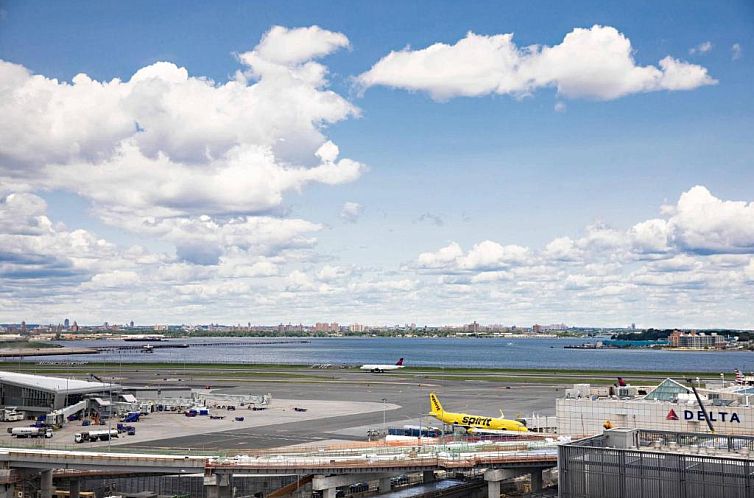 New York LaGuardia Airport Marriott