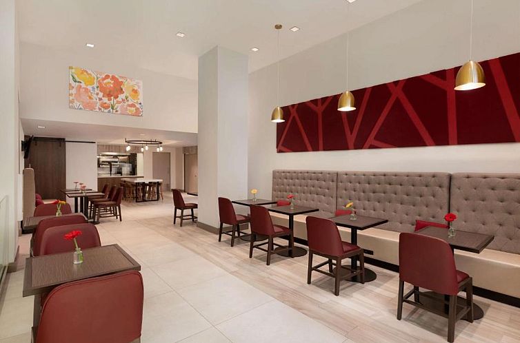Hilton Garden Inn Long Island City