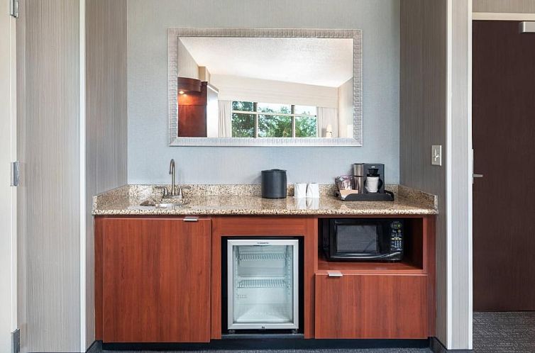 Courtyard Greenville Downtown