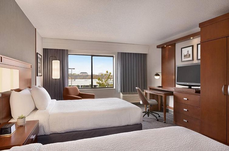 Courtyard Greenville