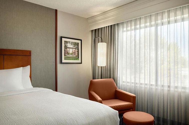 Courtyard Greenville