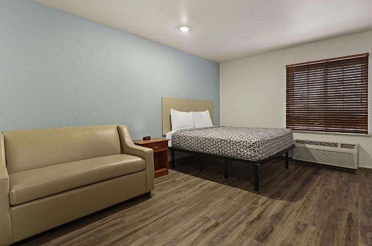 WoodSpring Suites Greenville Central