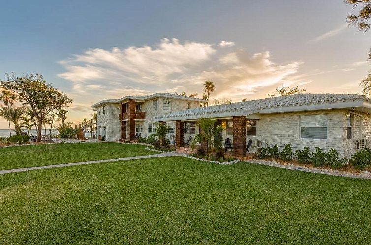 Seascape Resort & Marina