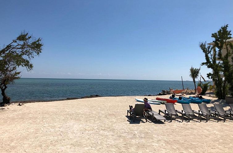 Seascape Resort & Marina