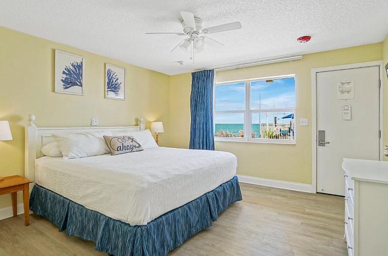 Glunz Ocean Beach Hotel and Resort