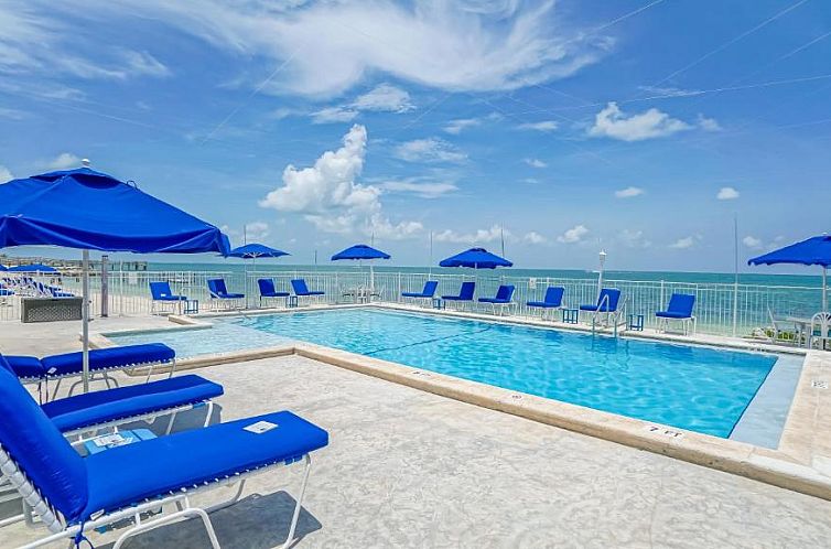 Glunz Ocean Beach Hotel and Resort