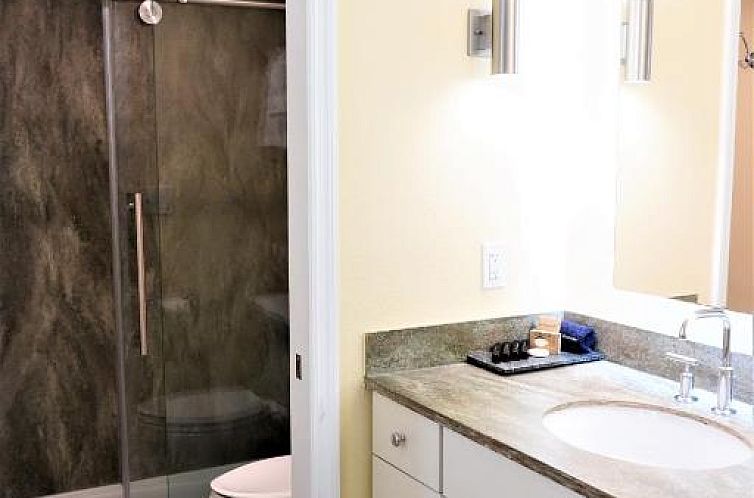 Glunz Ocean Beach Hotel and Resort