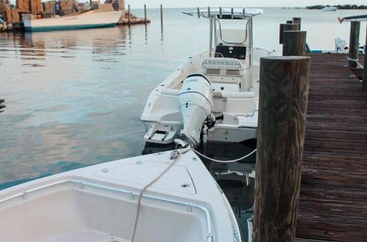 Captain Pip's Marina & Hideaway