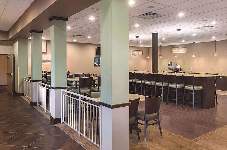 Best Western Plus Bloomington Hotel