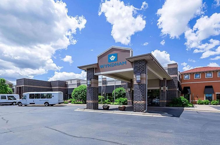 Best Western Plus Bloomington Hotel