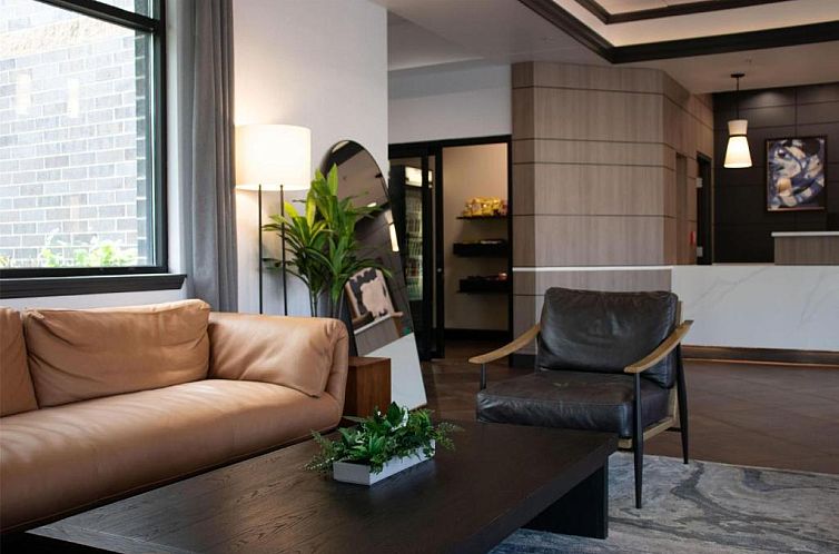 Best Western Plus Bloomington Hotel