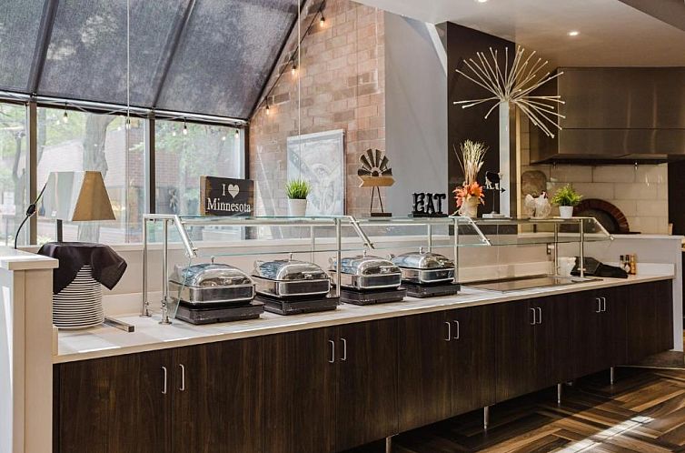 Crowne Plaza Suites : MSP Airport - Mall of America, an IHG 