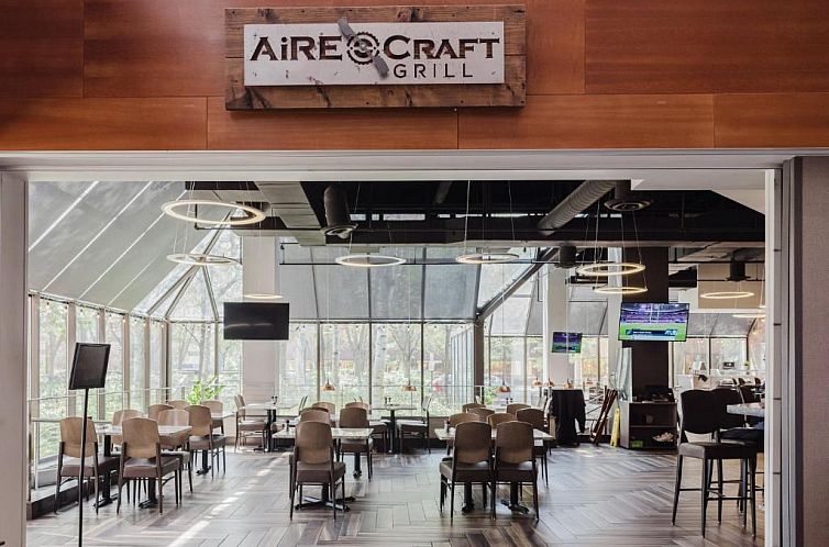 Crowne Plaza Suites : MSP Airport - Mall of America, an IHG 